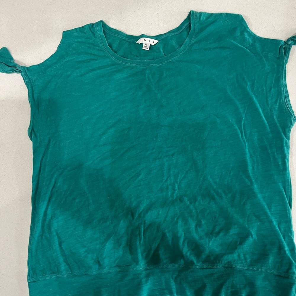CAbi green cold shoulder T-shirt medium
